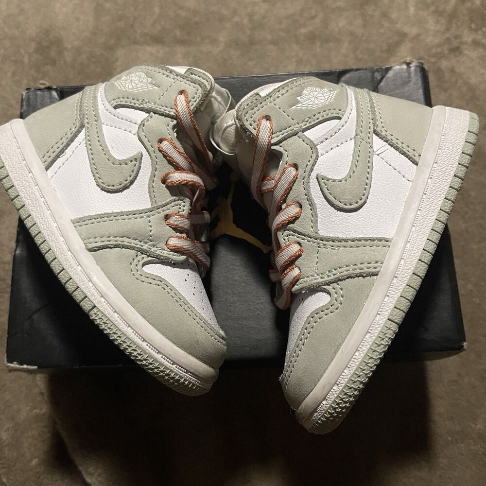 Jordan 1 High OG TD Seafoam Green Toddler Sneakers Size 5C CU0450-002